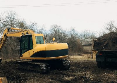 Service d'excavation et terrassement à Laval et sur la Rive-Sud et Rive-Nord/ Mini-Excavation Montréal